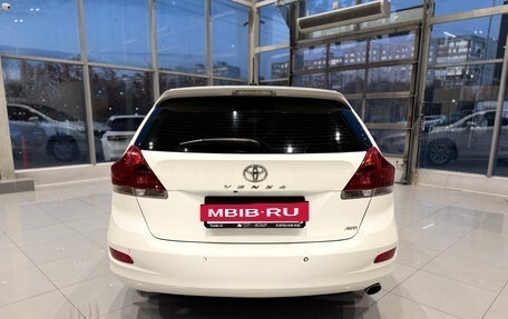 Toyota Venza I, 2013 год, 2 090 000 рублей, 4 фотография