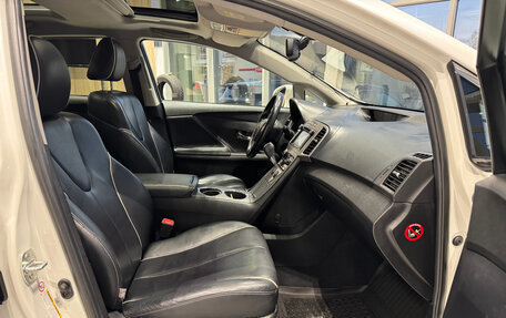 Toyota Venza I, 2013 год, 2 090 000 рублей, 29 фотография