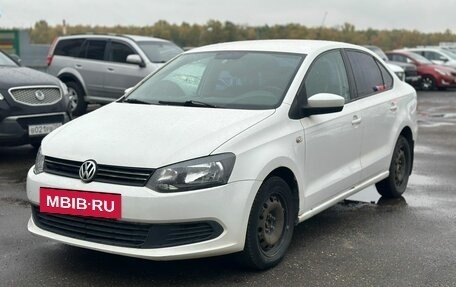 Volkswagen Polo VI (EU Market), 2012 год, 825 000 рублей, 2 фотография