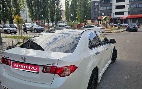 Honda Accord VIII рестайлинг, 2011 год, 1 090 000 рублей, 17 фотография