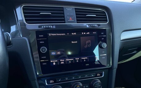 Volkswagen Golf VII, 2017 год, 1 899 000 рублей, 23 фотография