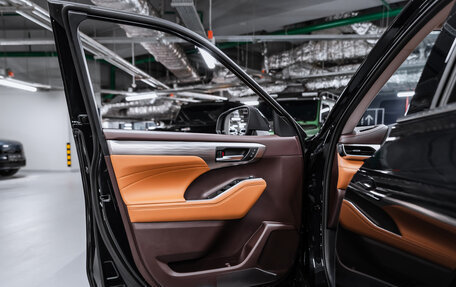 Toyota Highlander, 2025 год, 6 200 000 рублей, 28 фотография