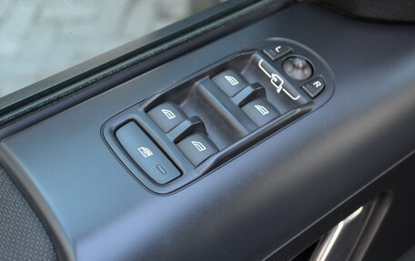 Land Rover Freelander II рестайлинг 2, 2011 год, 1 690 000 рублей, 9 фотография