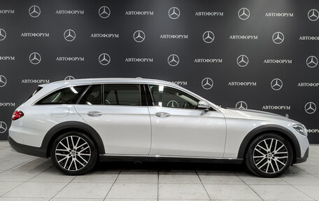 Mercedes-Benz E-Класс, 2021 год, 6 500 000 рублей, 4 фотография