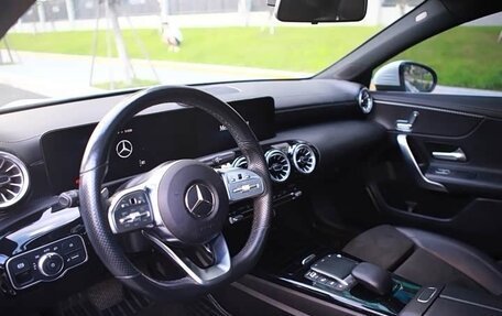 Mercedes-Benz A-Класс, 2021 год, 2 100 000 рублей, 7 фотография
