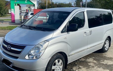 Hyundai Grand Starex Grand Starex I рестайлинг 2, 2008 год, 1 149 000 рублей, 2 фотография