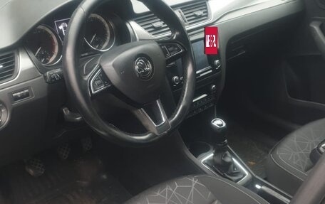 Skoda Rapid I, 2019 год, 800 000 рублей, 10 фотография