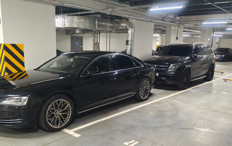 Audi A8, 2011 год, 1 650 000 рублей, 3 фотография