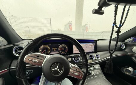 Mercedes-Benz E-Класс, 2019 год, 2 800 000 рублей, 7 фотография