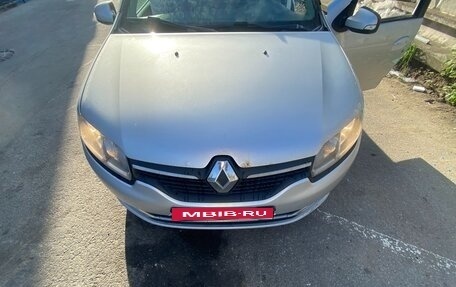 Renault Logan II, 2016 год, 550 000 рублей, 12 фотография