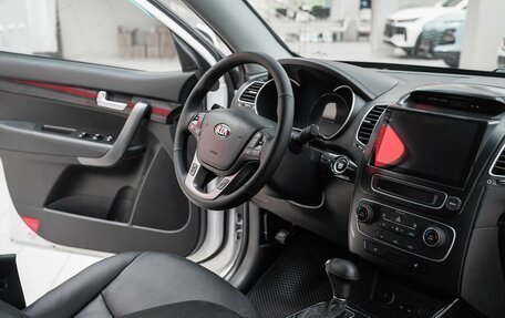 KIA Sorento II рестайлинг, 2013 год, 1 399 000 рублей, 14 фотография