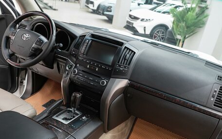 Toyota Land Cruiser 200, 2011 год, 2 649 000 рублей, 14 фотография
