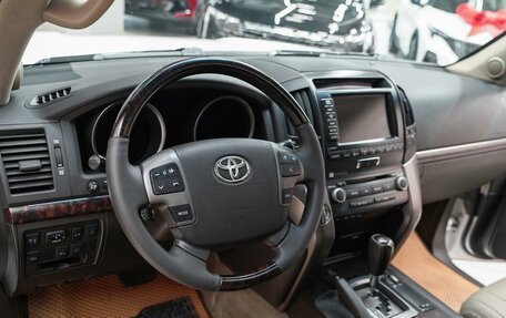 Toyota Land Cruiser 200, 2011 год, 2 649 000 рублей, 11 фотография