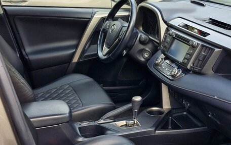 Toyota RAV4, 2014 год, 1 950 000 рублей, 8 фотография