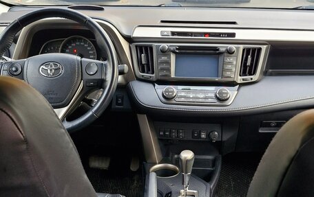 Toyota RAV4, 2014 год, 1 950 000 рублей, 7 фотография