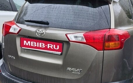 Toyota RAV4, 2014 год, 1 950 000 рублей, 5 фотография