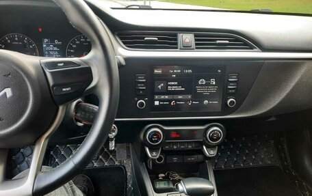 Hyundai Solaris II рестайлинг, 2014 год, 1 600 000 рублей, 10 фотография