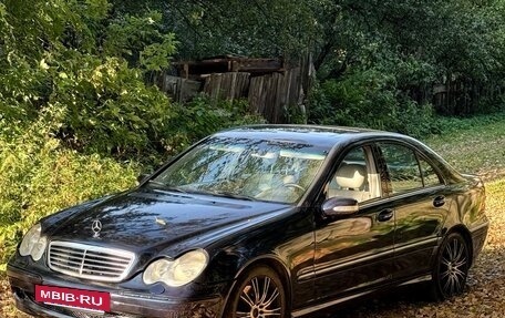 Mercedes-Benz C-Класс, 2004 год, 495 000 рублей, 3 фотография