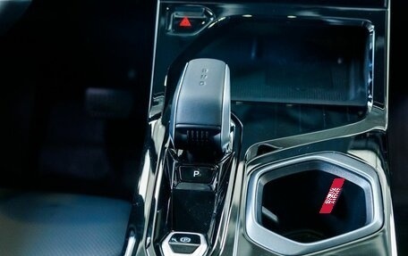 Geely Atlas, 2024 год, 4 017 190 рублей, 13 фотография