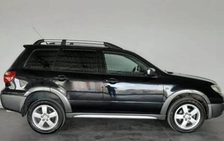 Mitsubishi Outlander III рестайлинг 3, 2006 год, 875 000 рублей, 11 фотография