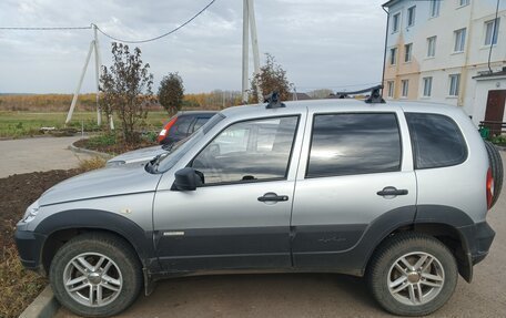 Chevrolet Niva I рестайлинг, 2013 год, 400 000 рублей, 2 фотография