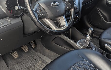 KIA Rio III рестайлинг, 2014 год, 855 000 рублей, 10 фотография