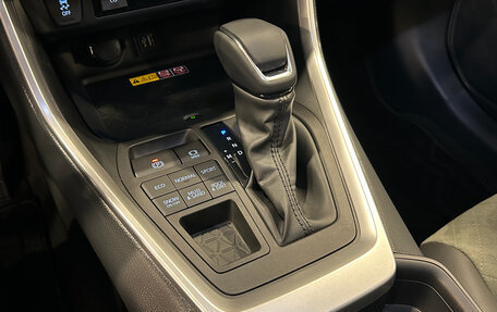 Toyota RAV4, 2025 год, 4 450 000 рублей, 16 фотография