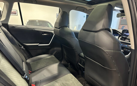 Toyota RAV4, 2025 год, 4 450 000 рублей, 25 фотография