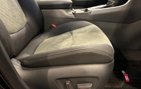 Toyota RAV4, 2025 год, 4 450 000 рублей, 29 фотография