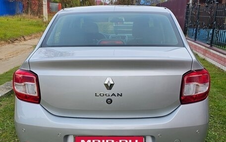 Renault Logan II, 2020 год, 900 000 рублей, 4 фотография