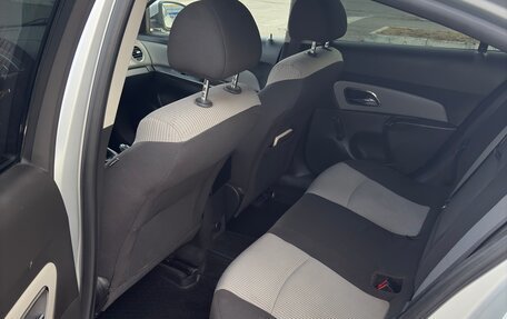 Chevrolet Cruze II, 2013 год, 690 000 рублей, 6 фотография