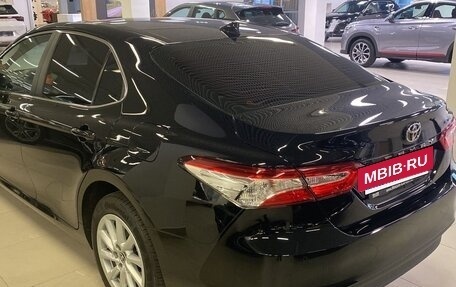 Toyota Camry, 2022 год, 2 650 000 рублей, 2 фотография