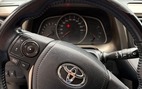 Toyota RAV4, 2014 год, 1 999 999 рублей, 18 фотография