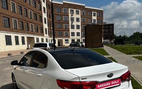 KIA Rio III рестайлинг, 2017 год, 1 370 000 рублей, 4 фотография