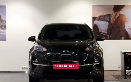 KIA Sportage IV рестайлинг, 2018 год, 1 990 000 рублей, 2 фотография
