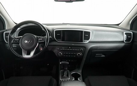 KIA Sportage IV рестайлинг, 2018 год, 1 990 000 рублей, 15 фотография
