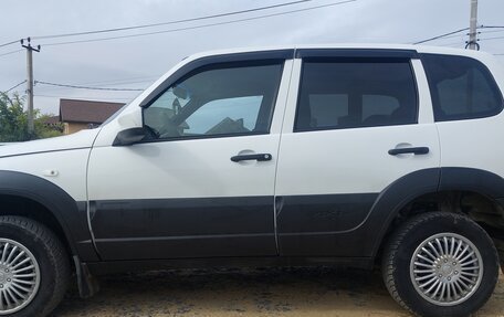 Chevrolet Niva I рестайлинг, 2019 год, 890 000 рублей, 3 фотография