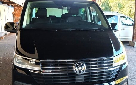 Volkswagen Multivan T6 рестайлинг, 2024 год, 9 500 000 рублей, 2 фотография