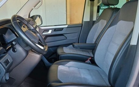Volkswagen Multivan T6 рестайлинг, 2024 год, 9 500 000 рублей, 13 фотография