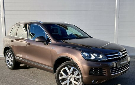 Volkswagen Touareg III, 2013 год, 2 190 000 рублей, 2 фотография
