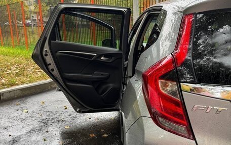 Honda Fit III, 2018 год, 1 540 000 рублей, 4 фотография