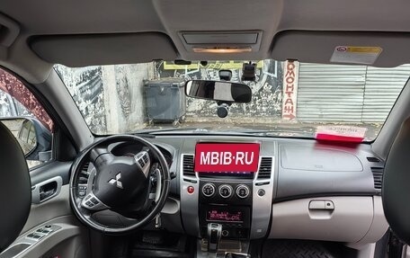 Mitsubishi Pajero Sport II рестайлинг, 2013 год, 1 800 000 рублей, 2 фотография