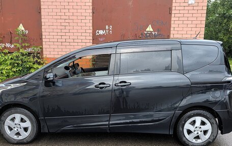 Toyota Sienta II, 2019 год, 1 650 000 рублей, 4 фотография