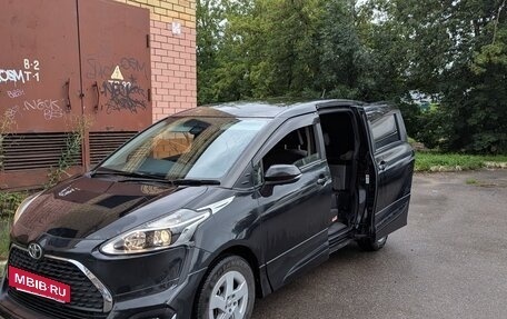 Toyota Sienta II, 2019 год, 1 650 000 рублей, 2 фотография