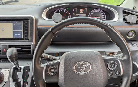 Toyota Sienta II, 2019 год, 1 650 000 рублей, 13 фотография