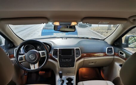Jeep Grand Cherokee, 2012 год, 1 890 000 рублей, 13 фотография