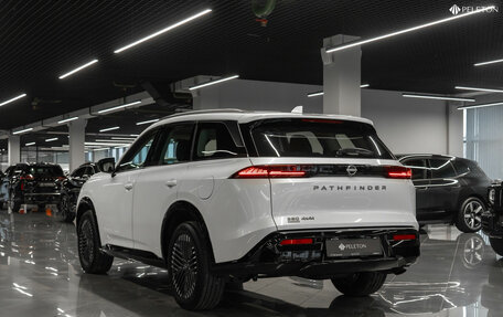 Nissan Pathfinder, 2024 год, 5 200 000 рублей, 4 фотография