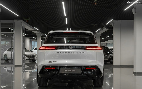 Nissan Pathfinder, 2024 год, 5 200 000 рублей, 6 фотография