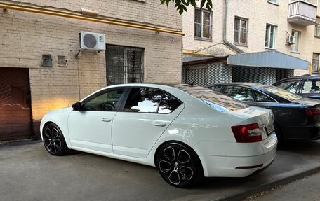 Skoda Octavia, 2017 год, 1 750 000 рублей, 3 фотография