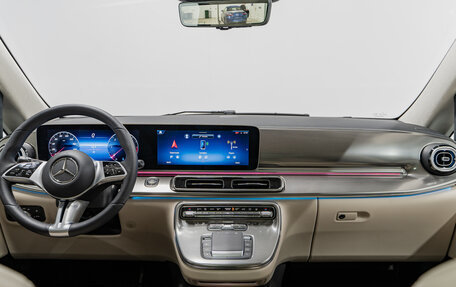 Mercedes-Benz V-Класс, 2024 год, 19 990 000 рублей, 16 фотография